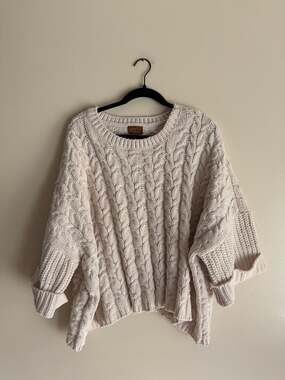 POL Cream Cable Knit Dolman Sleeve Sweater Small Fall Style Family Photos
